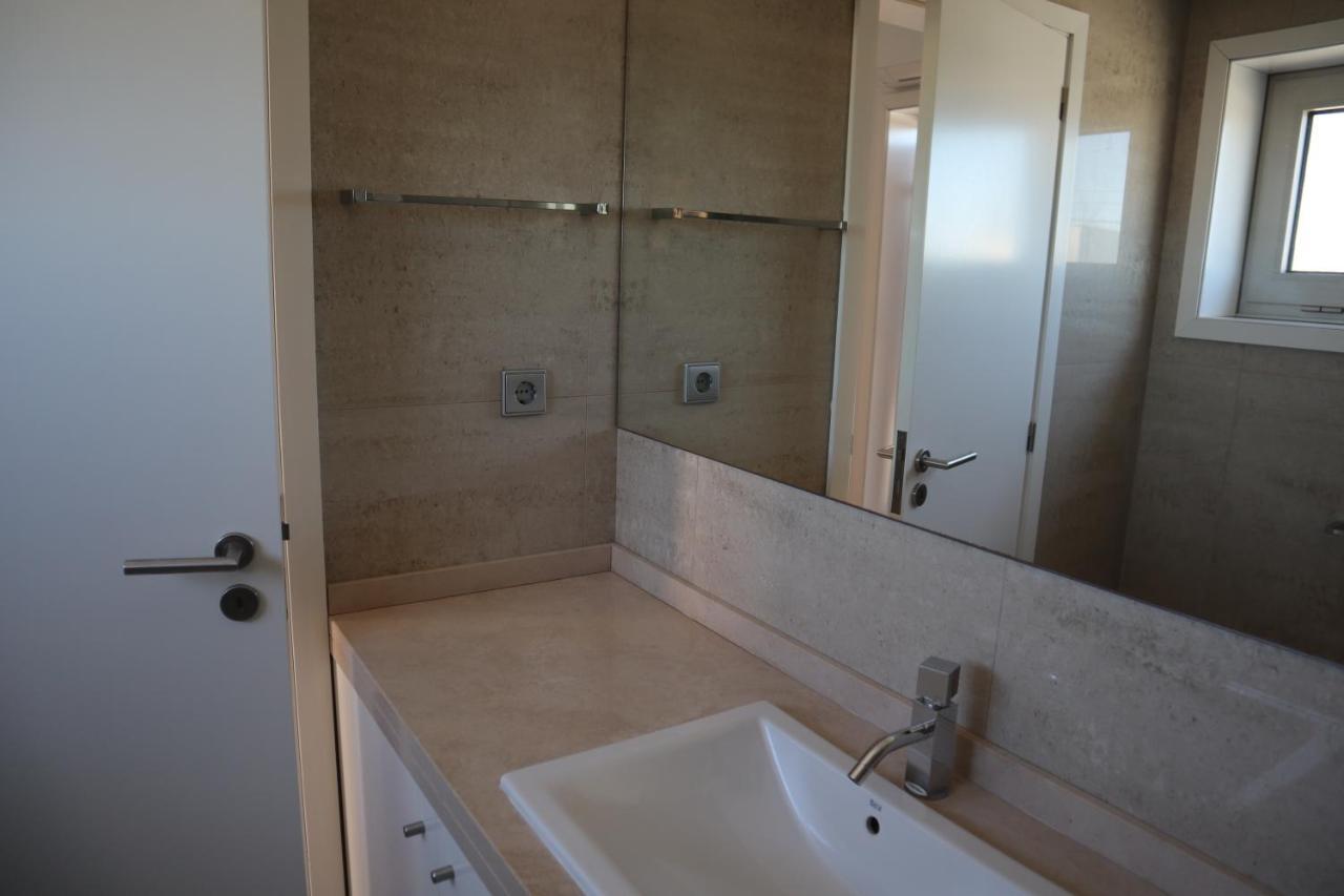 Villa Dos Salgados, 5Bdr, Beach Front, Near Salgados Golf Club Guia  Exterior foto