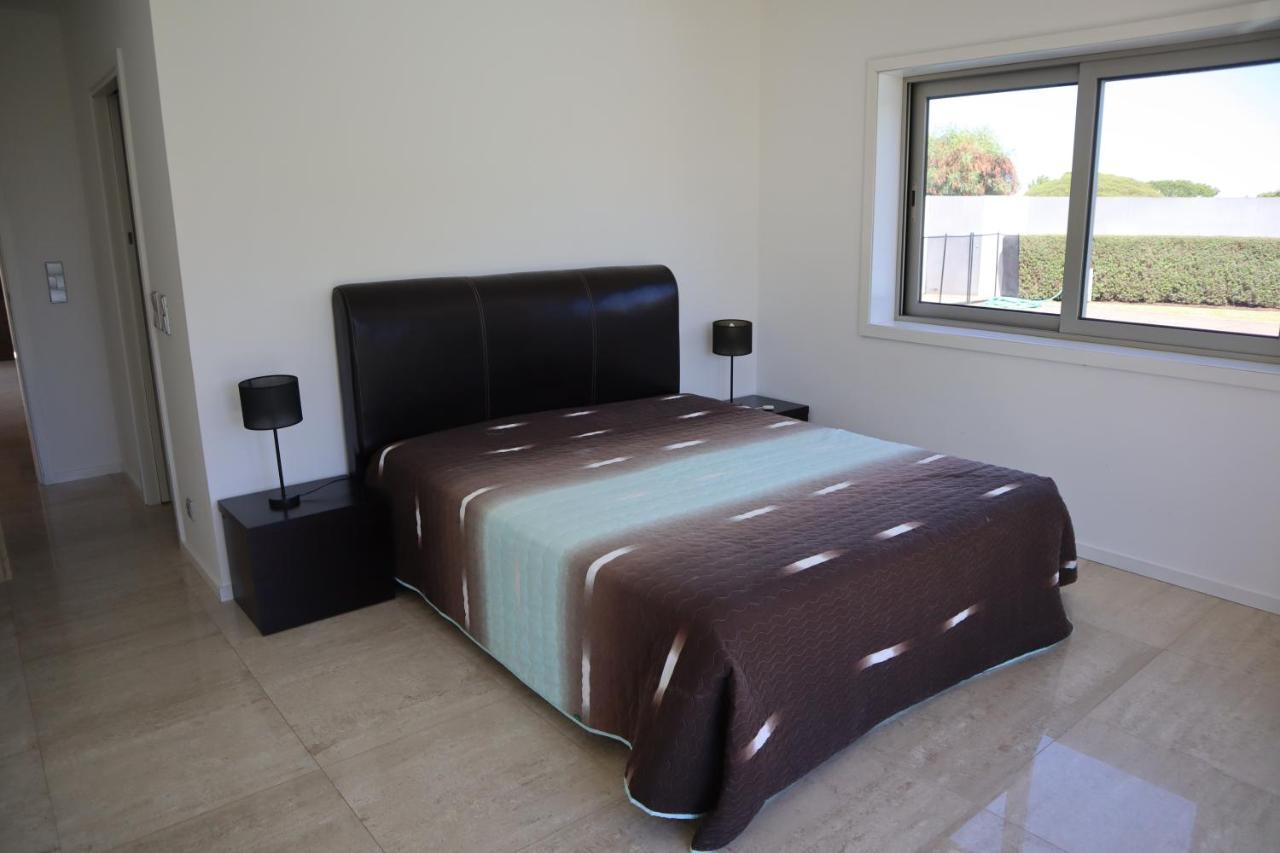 Villa Dos Salgados, 5Bdr, Beach Front, Near Salgados Golf Club Guia  Exterior foto